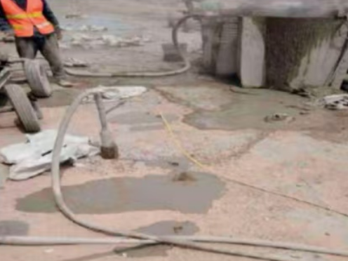 兰西水泥混凝土路面板底注浆技术 路面脱空注浆整治方案